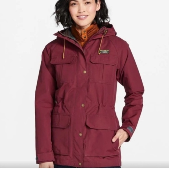L.L. Bean Women's Mountain Classic Water-Resistant Jacket Size S - Picture 1 of 13